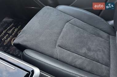 Внедорожник / Кроссовер Audi Q8 2019 в 