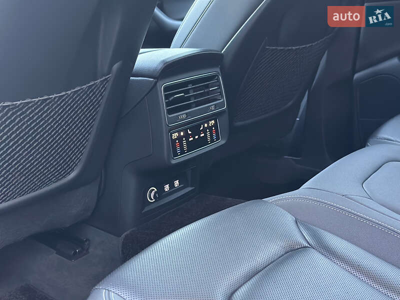 Внедорожник / Кроссовер Audi Q8 2018 в Львове