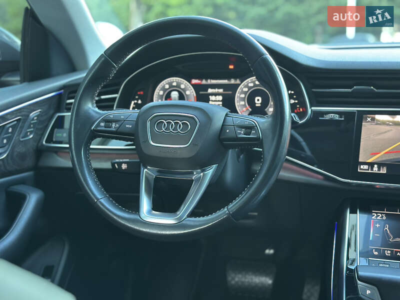Внедорожник / Кроссовер Audi Q8 2018 в Львове
