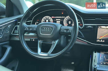 Позашляховик / Кросовер Audi Q8 2018 в  фото 31 Позашляховик / Кросовер Audi Q8 2018 в
