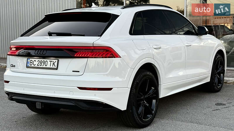Внедорожник / Кроссовер Audi Q8 2019 в Запорожье