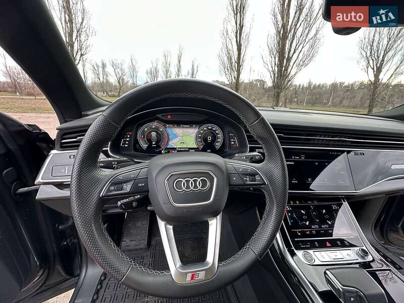 Внедорожник / Кроссовер Audi Q8 2021 в Киеве