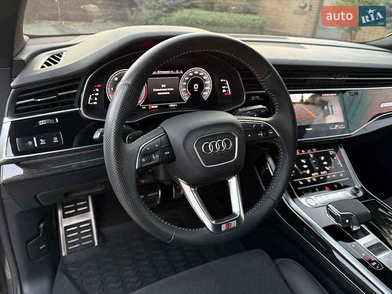 Позашляховик / Кросовер Audi Q8 2019 в Києві
