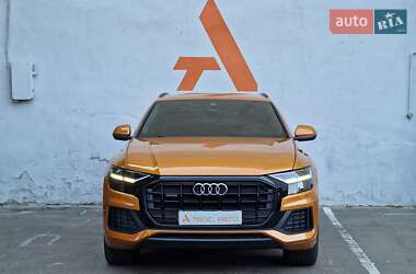 Внедорожник / Кроссовер Audi Q8 2019 в 