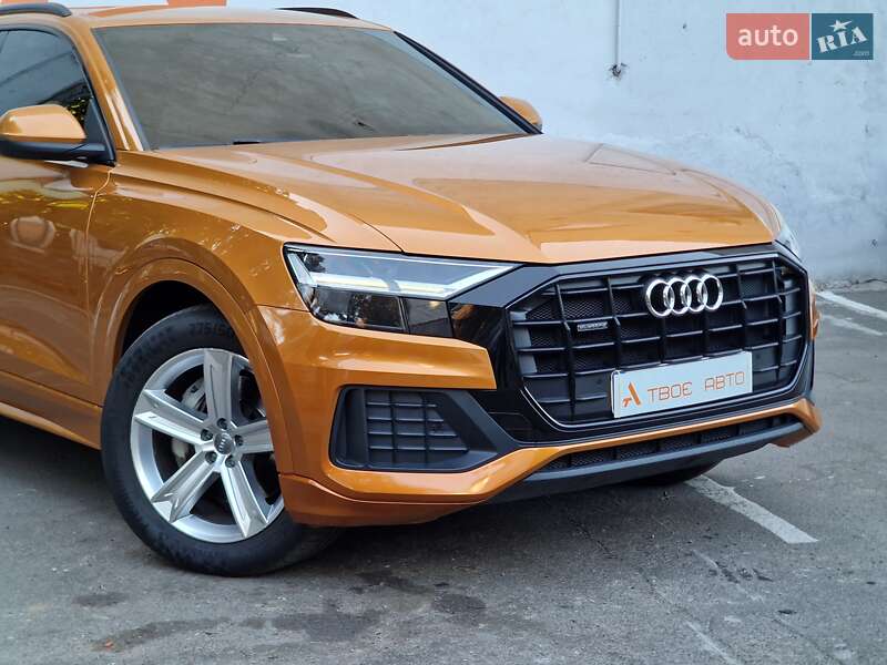 Внедорожник / Кроссовер Audi Q8 2019 в Одессе