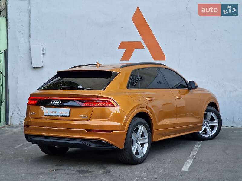 Внедорожник / Кроссовер Audi Q8 2019 в Одессе