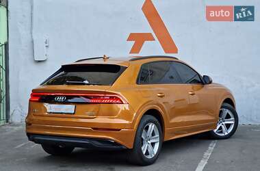 Внедорожник / Кроссовер Audi Q8 2019 в 