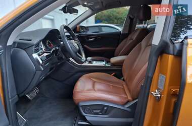 Внедорожник / Кроссовер Audi Q8 2019 в 