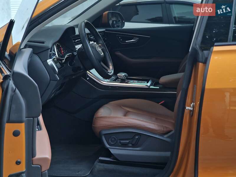 Внедорожник / Кроссовер Audi Q8 2019 в Одессе