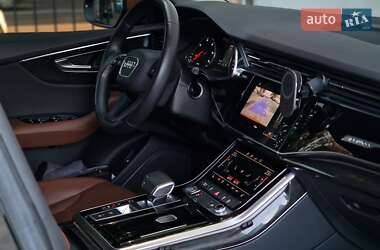 Внедорожник / Кроссовер Audi Q8 2019 в 
