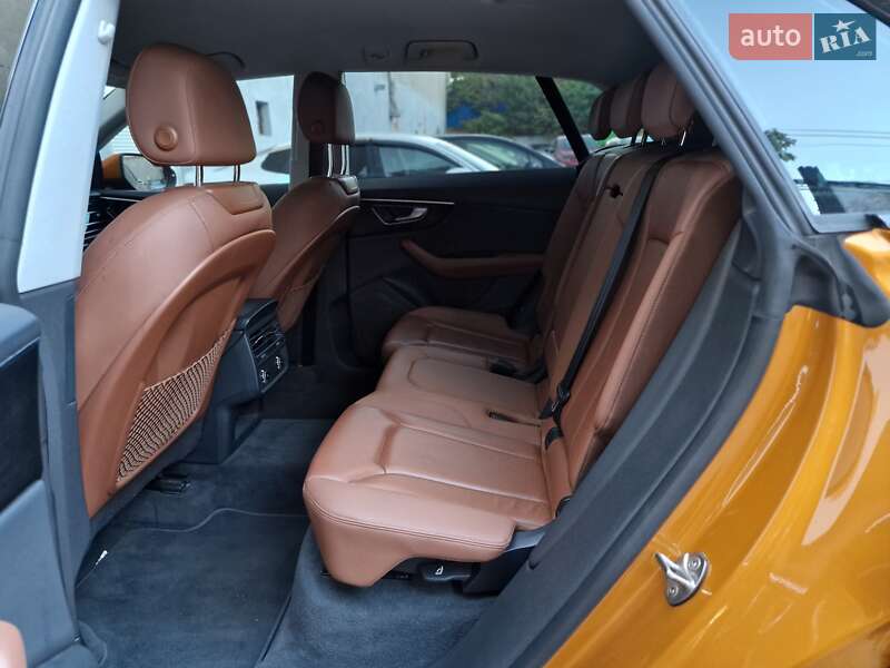 Внедорожник / Кроссовер Audi Q8 2019 в Одессе