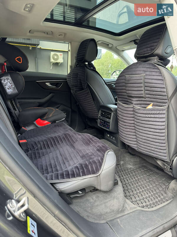 Внедорожник / Кроссовер Audi Q8 2020 в Львове