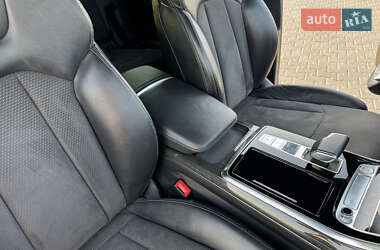 Внедорожник / Кроссовер Audi Q8 2020 в 