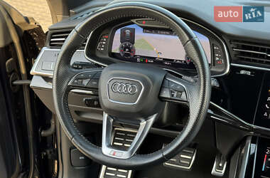 Внедорожник / Кроссовер Audi Q8 2020 в 