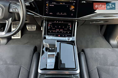 Внедорожник / Кроссовер Audi Q8 2020 в 