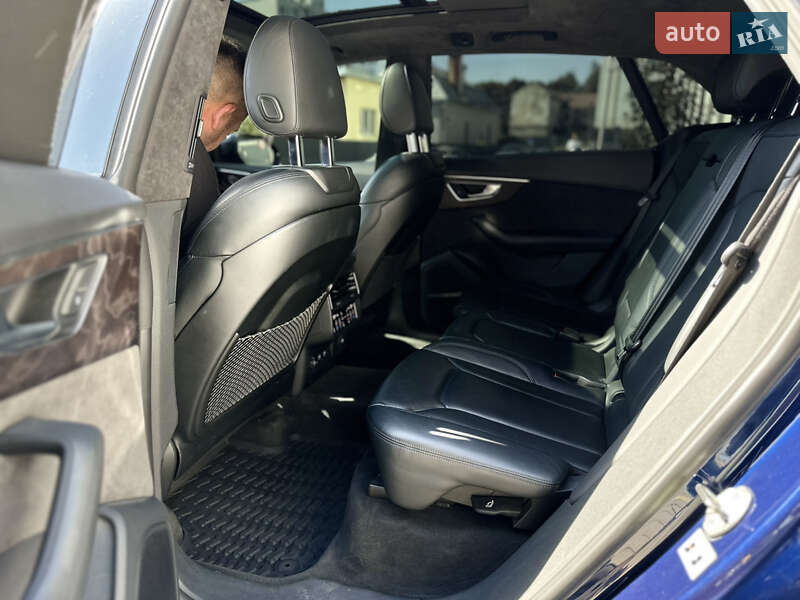 Внедорожник / Кроссовер Audi Q8 2019 в Львове