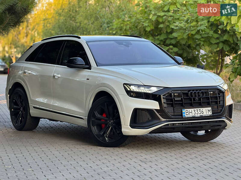 Внедорожник / Кроссовер Audi Q8 2018 в Одессе
