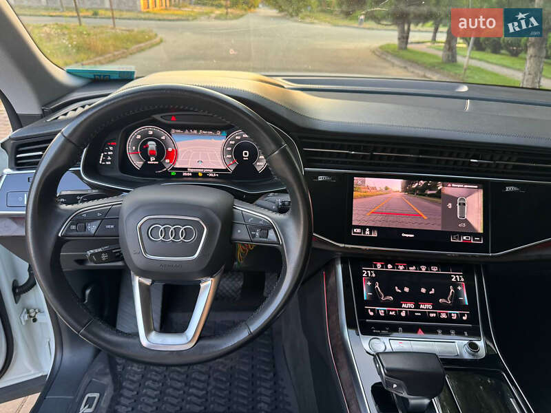 Внедорожник / Кроссовер Audi Q8 2018 в Одессе