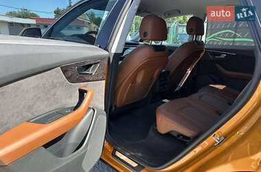 Позашляховик / Кросовер Audi Q8 2019 в 