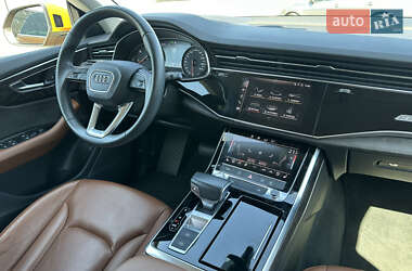 Позашляховик / Кросовер Audi Q8 2019 в 