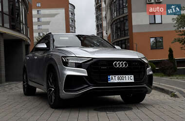Внедорожник / Кроссовер Audi Q8 2020 в 