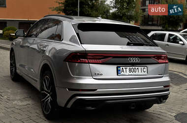 Внедорожник / Кроссовер Audi Q8 2020 в 