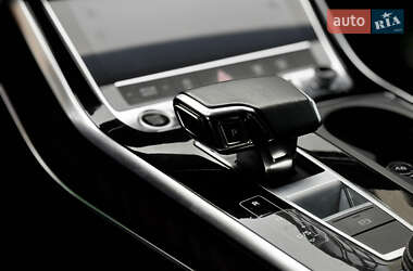 Внедорожник / Кроссовер Audi Q8 2020 в 