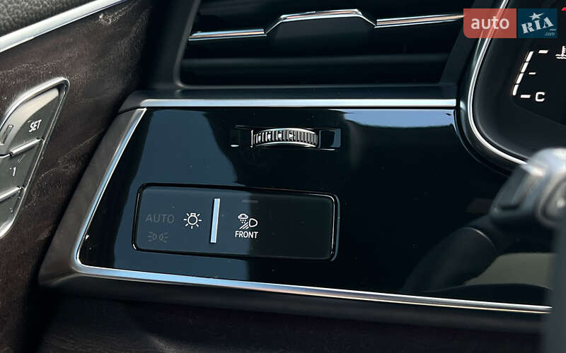 Внедорожник / Кроссовер Audi Q8 2020 в Львове