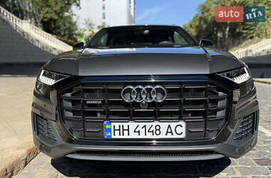 Внедорожник / Кроссовер Audi Q8 2020 в 