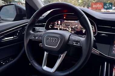 Внедорожник / Кроссовер Audi Q8 2019 в 