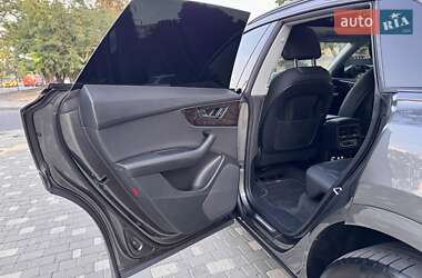Внедорожник / Кроссовер Audi Q8 2019 в 