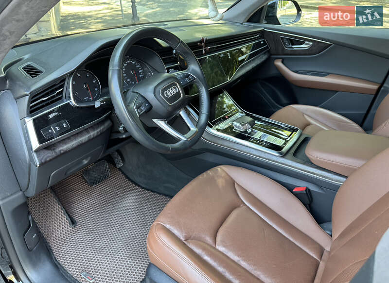 Позашляховик / Кросовер Audi Q8 2020 в Одесі