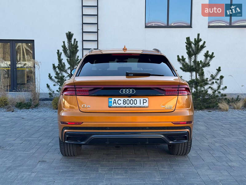Позашляховик / Кросовер Audi Q8 2019 в Луцьку