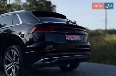 Внедорожник / Кроссовер Audi Q8 2019 в 