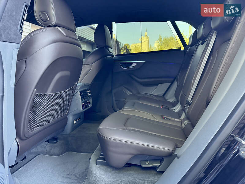 Внедорожник / Кроссовер Audi Q8 2018 в Киеве фото 51 Внедорожник / Кроссовер Audi Q8 2018 в Киеве