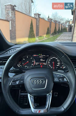 Внедорожник / Кроссовер Audi Q8 2019 в 