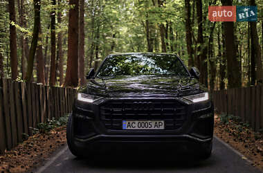 Внедорожник / Кроссовер Audi Q8 2020 в 