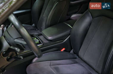 Внедорожник / Кроссовер Audi Q8 2020 в 