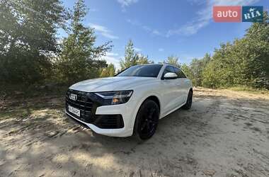 Внедорожник / Кроссовер Audi Q8 2018 в 