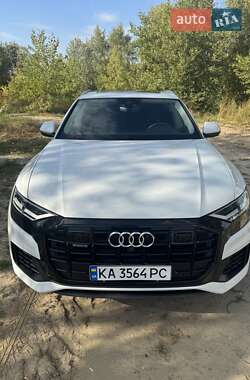 Внедорожник / Кроссовер Audi Q8 2018 в 