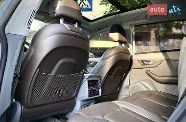 Внедорожник / Кроссовер Audi Q8 2019 в 