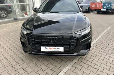 Внедорожник / Кроссовер Audi Q8 2023 в 