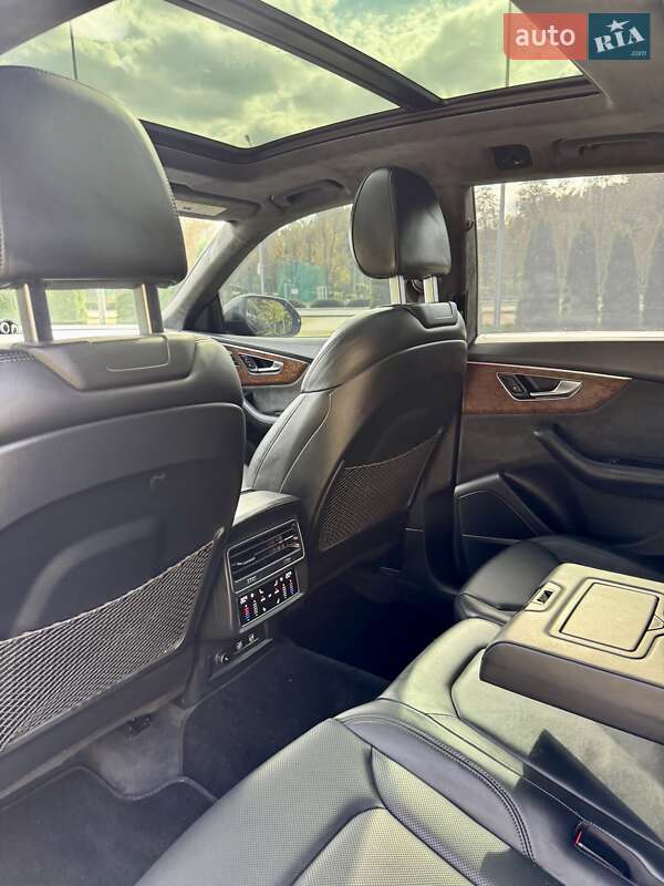 Внедорожник / Кроссовер Audi Q8 2019 в Харькове