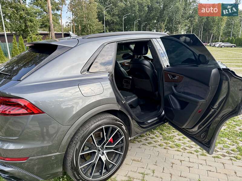 Внедорожник / Кроссовер Audi Q8 2019 в Харькове