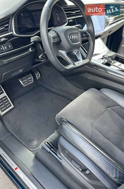 Внедорожник / Кроссовер Audi Q8 2019 в 