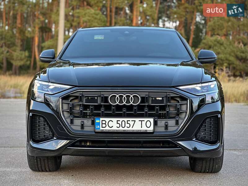 Внедорожник / Кроссовер Audi Q8 2023 в Киеве
