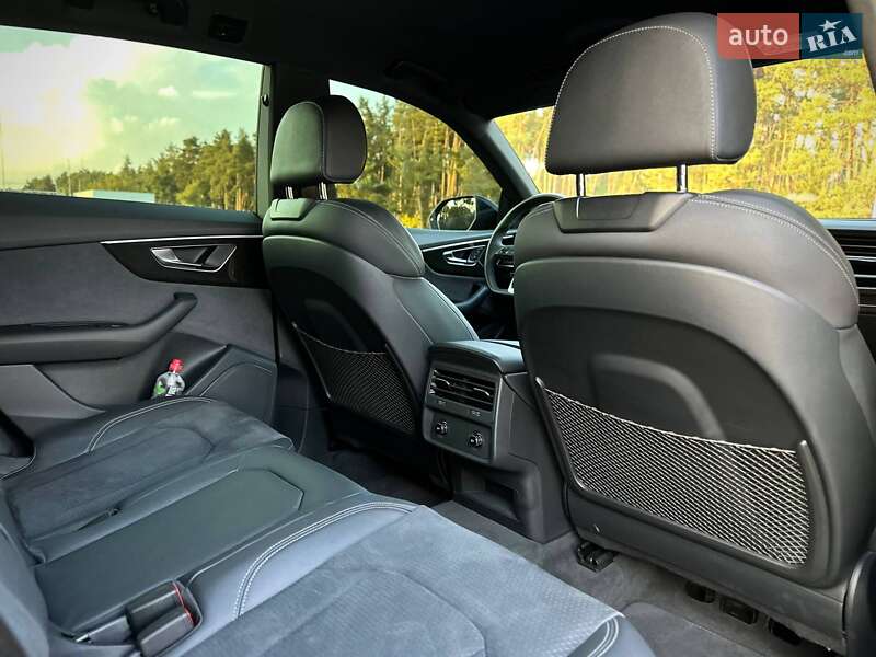 Внедорожник / Кроссовер Audi Q8 2023 в Киеве