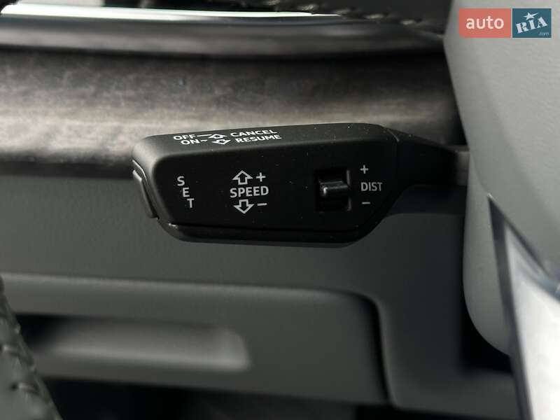 Внедорожник / Кроссовер Audi Q8 2019 в Мукачево