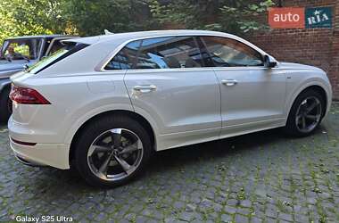 Внедорожник / Кроссовер Audi Q8 2020 в 