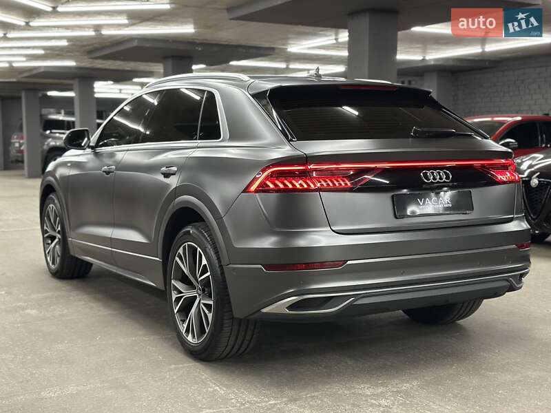 Внедорожник / Кроссовер Audi Q8 2020 в Харькове